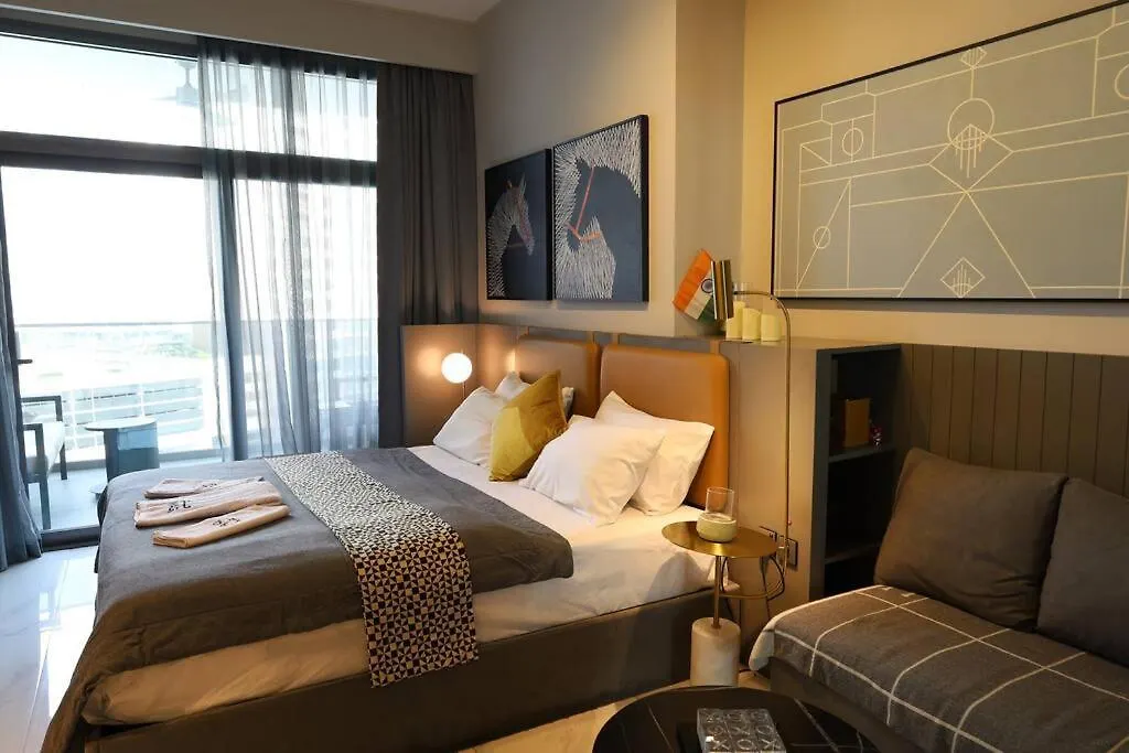 Mag 318 Downtown Superior Elegant Studio Lake View By Dolphinsuites Dubai Apartment